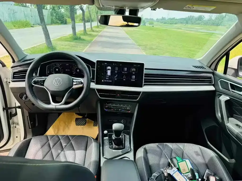 Volkswagen 途观L插电混动 2022 из CN, фото 6