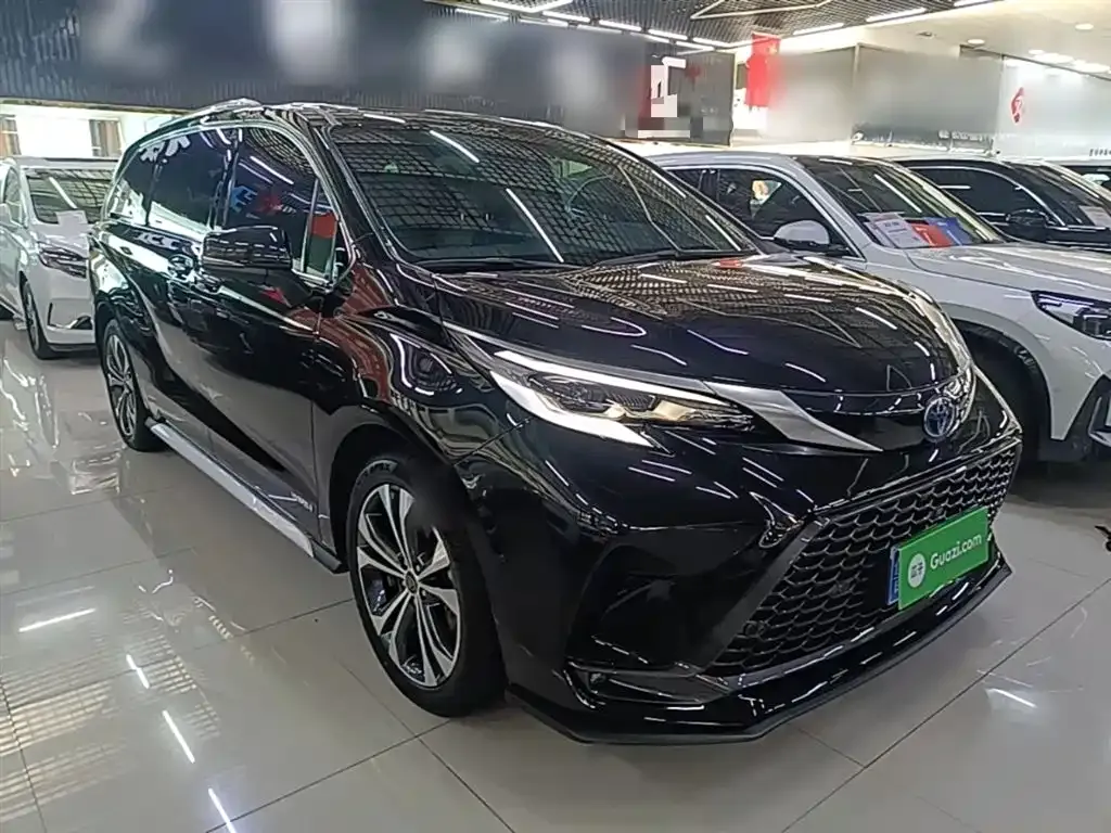 Toyota Granvia 2024 из CN, фото 10
