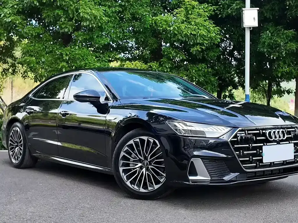 Audi A7L — фото 7