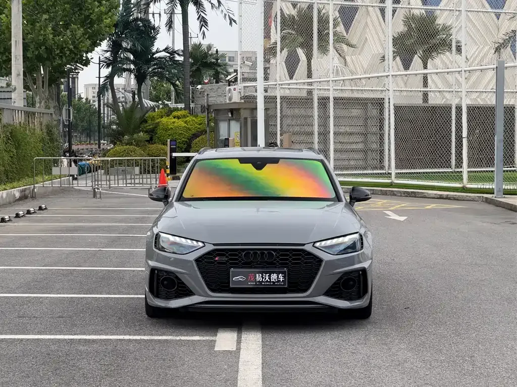 Audi RS 4 2025 из CN, фото 10
