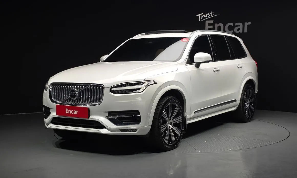 Volvo XC90 — фото 1