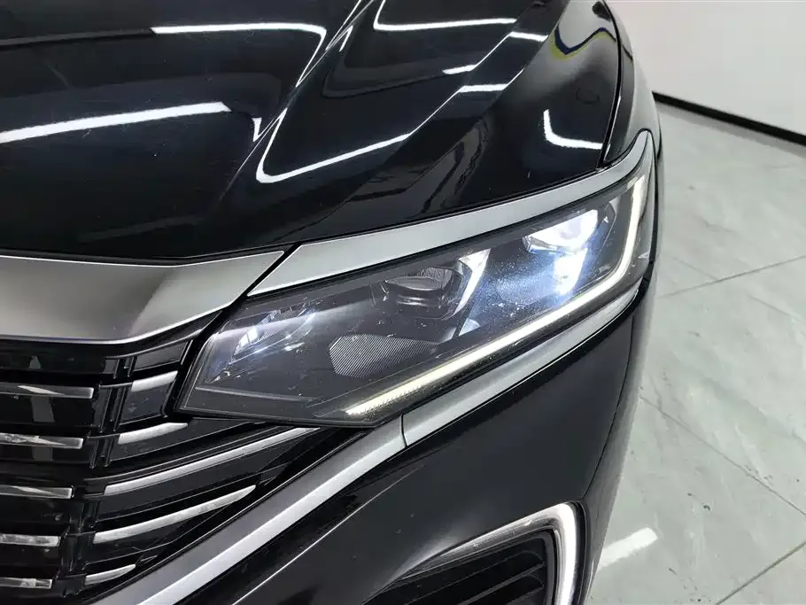 Volkswagen 帕萨特插电混动 — фото 2