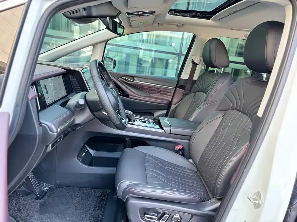 GAC Motor Trumpchi M8 — фото 3