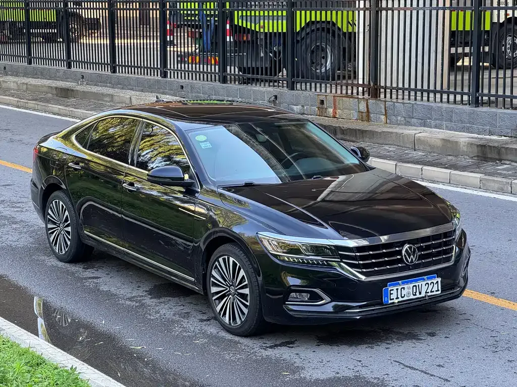 Volkswagen Passat — фото 4
