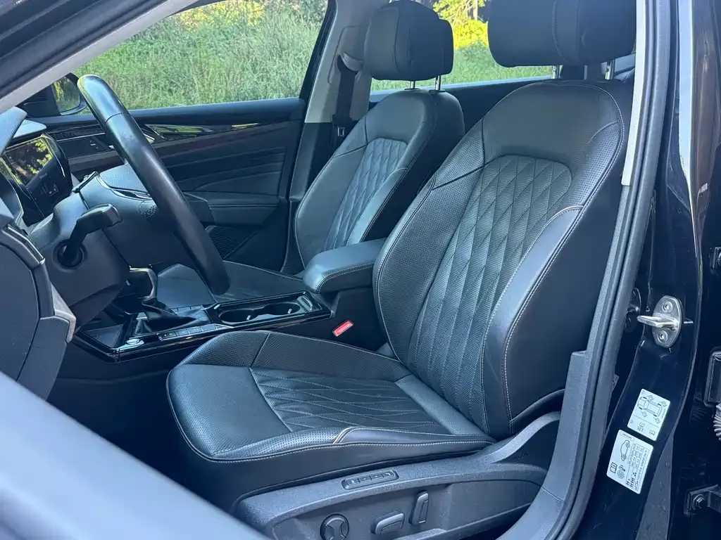 Volkswagen Passat — фото 2