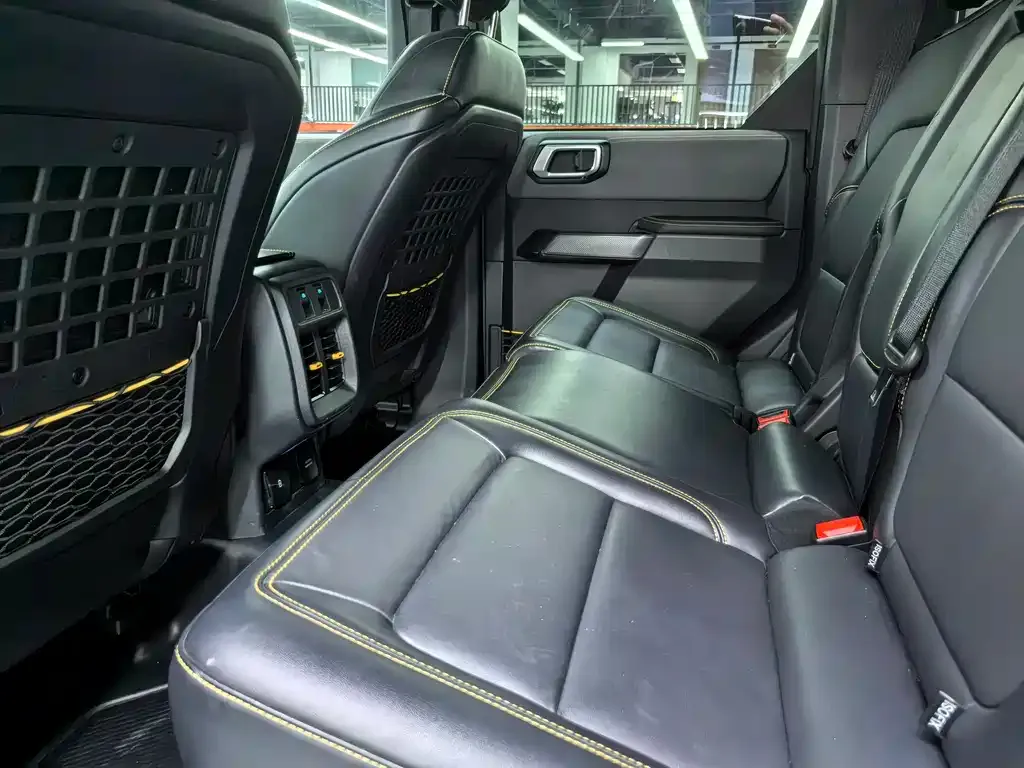 Ford Bronco 2024 из CN, фото 2