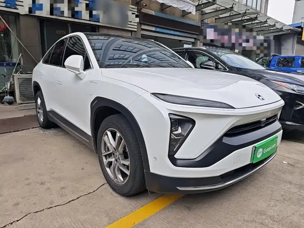 NIO EC6 — фото 8