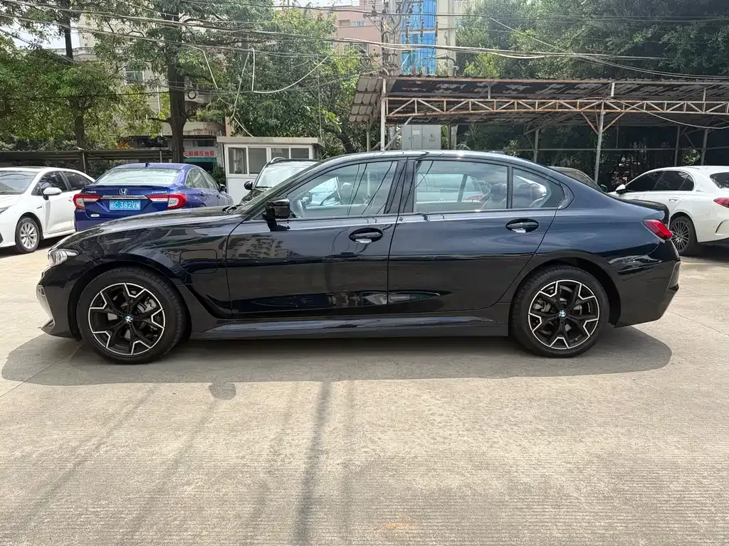 BMW i3 2024 из CN, фото 10