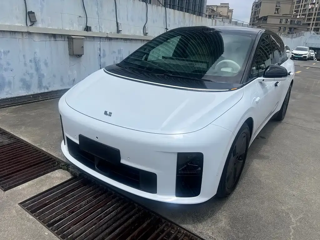 Li Auto i6