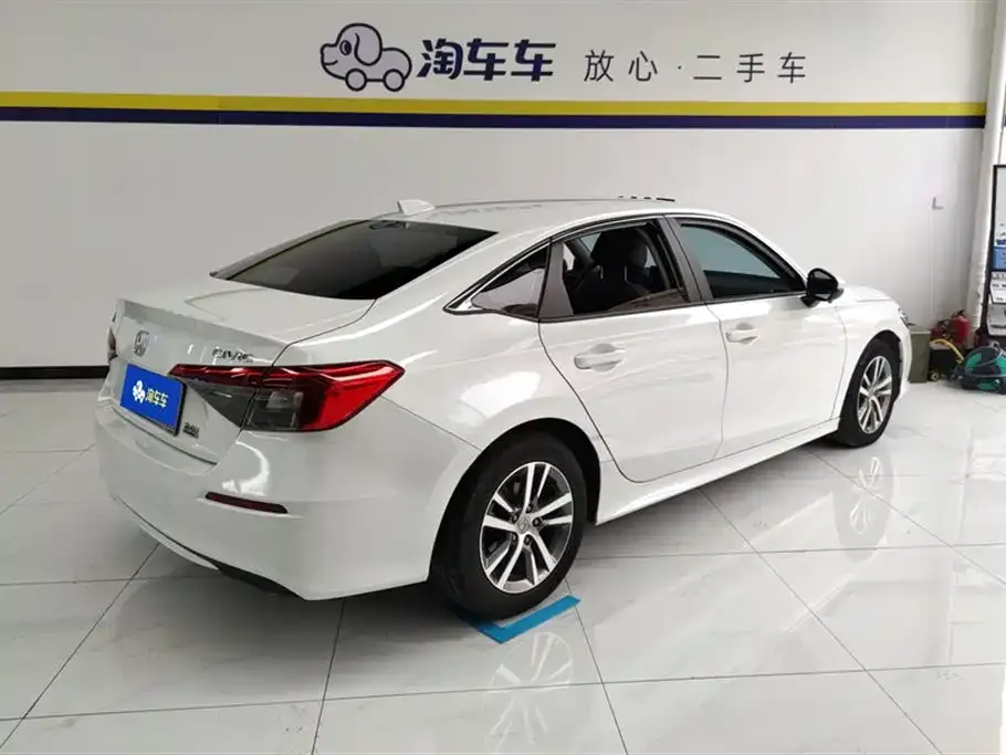 Honda Civic — фото 7
