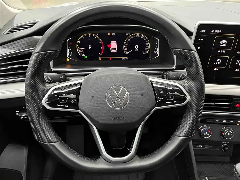 Volkswagen Tiguan L — фото 4