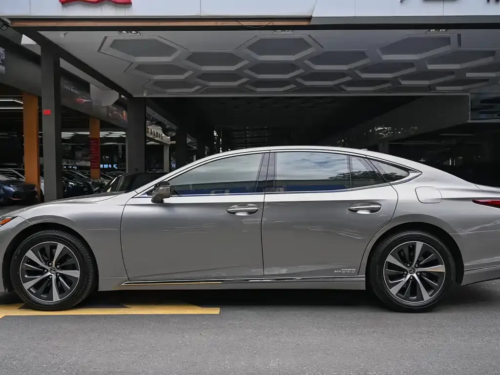 Lexus LS 2021 из CN, фото 5