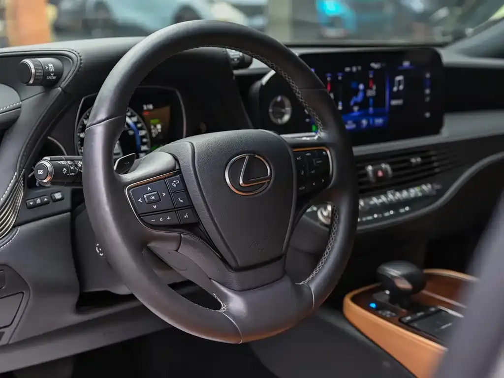 Lexus LS 2021 из CN, фото 10