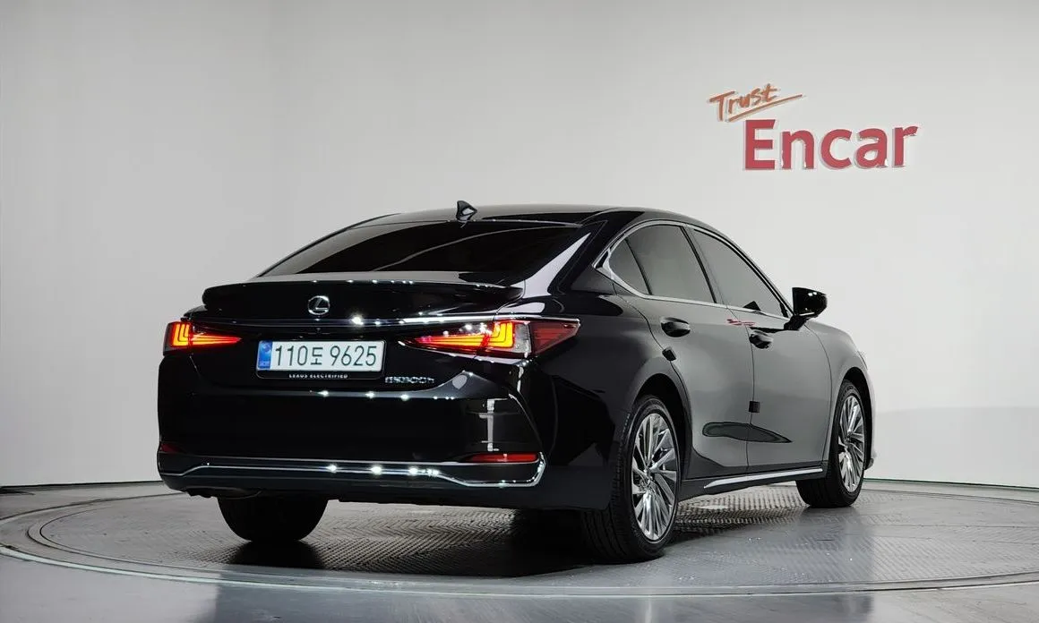 Lexus ES 2026 из KR, фото 3