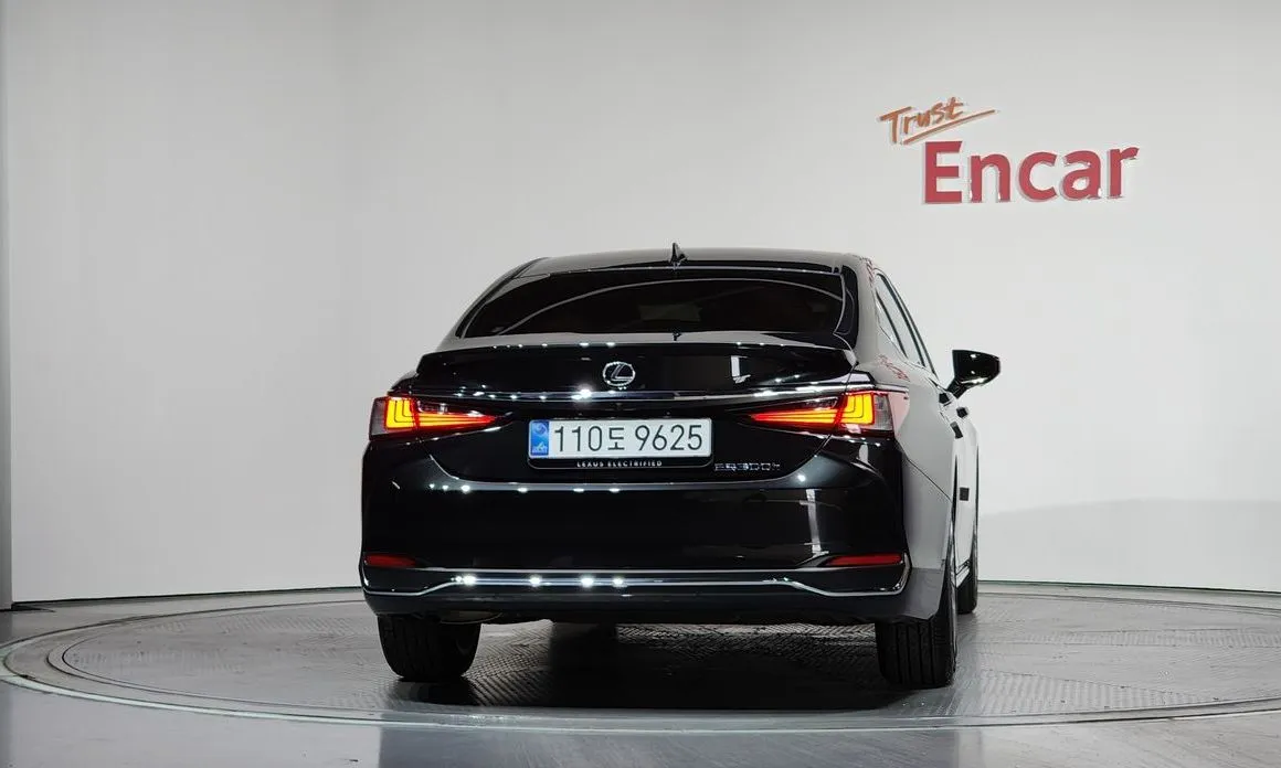 Lexus ES 2026 из KR, фото 2
