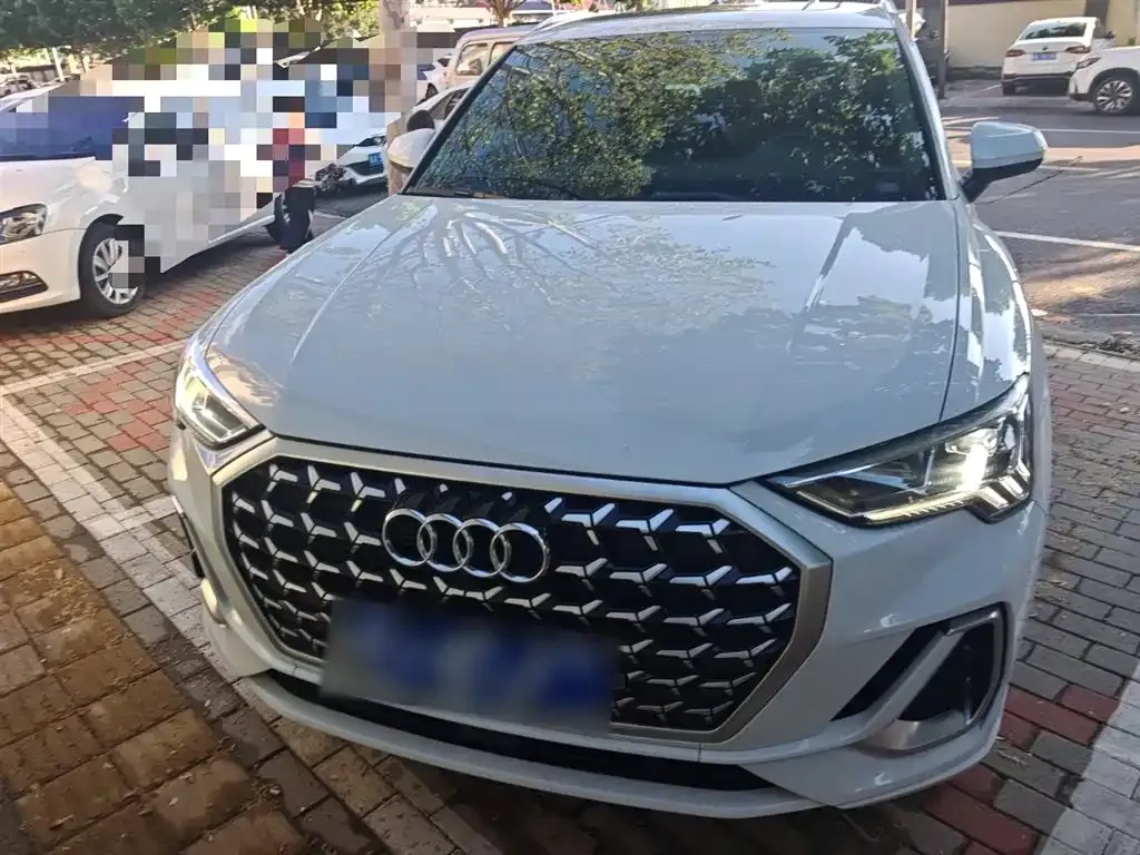 Audi Q3 — фото 5