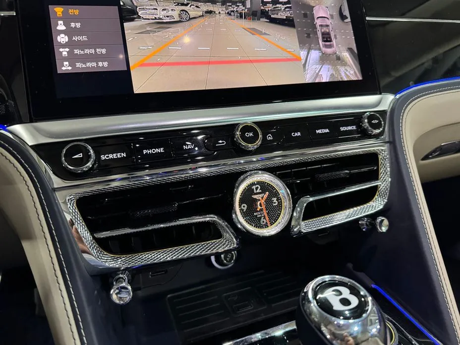 Bentley Flying Spur 2023 из KR, фото 9