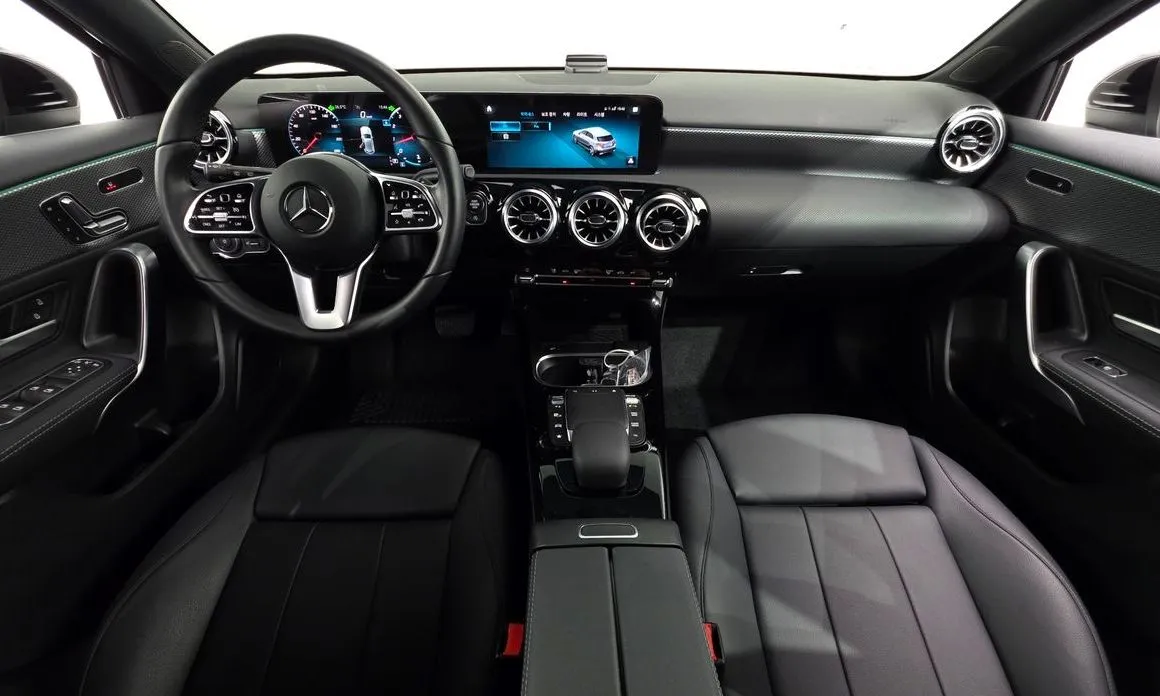 Mercedes-Benz A-Class — фото 8