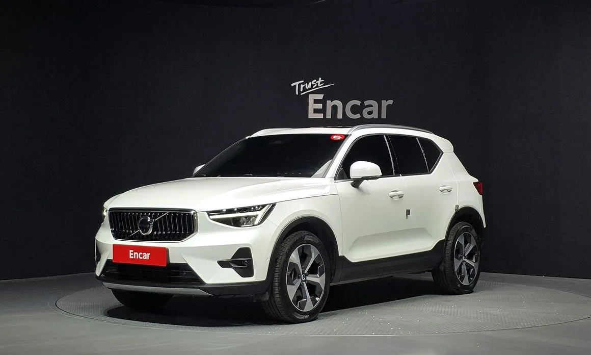 Volvo XC40 2023 из KR, фото 1