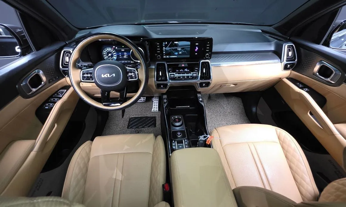 Kia Sorento 2023 из KR, фото 4
