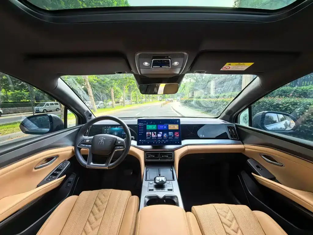 BYD L DM-i 2024 из CN, фото 2
