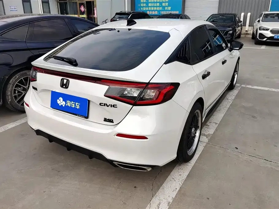 Honda Civic — фото 8
