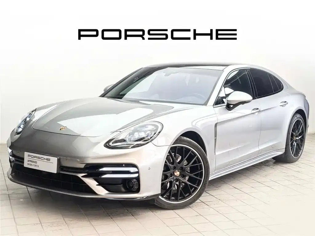 Porsche Panamera — фото 1