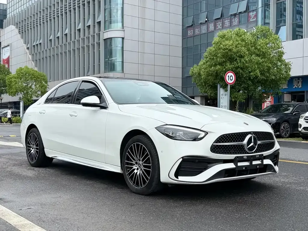 Mercedes-Benz C-Class — фото 10