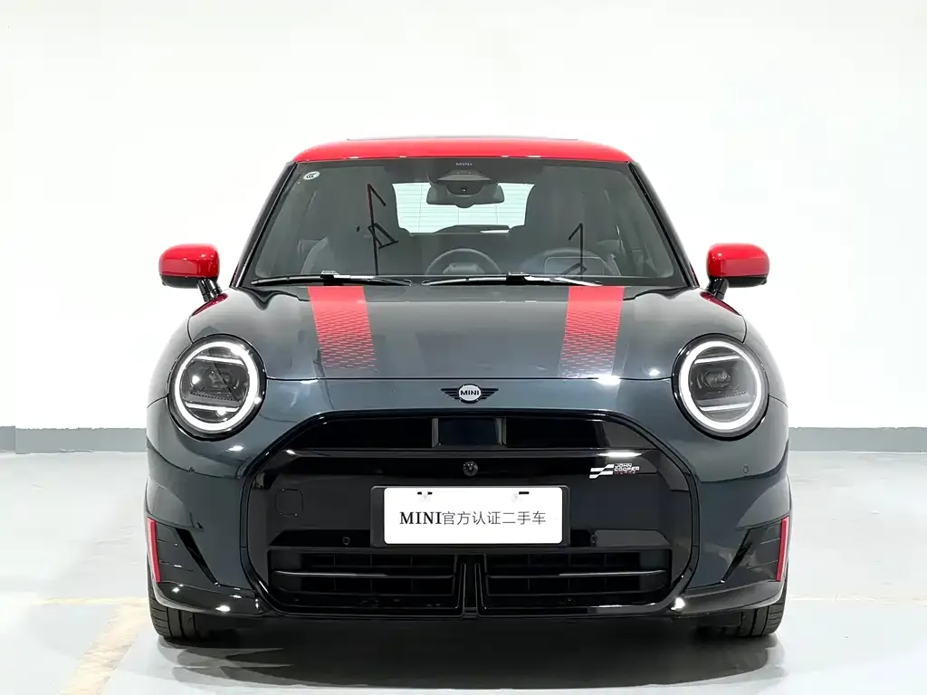 MINI JCW Electric 2026 из CN, фото 2