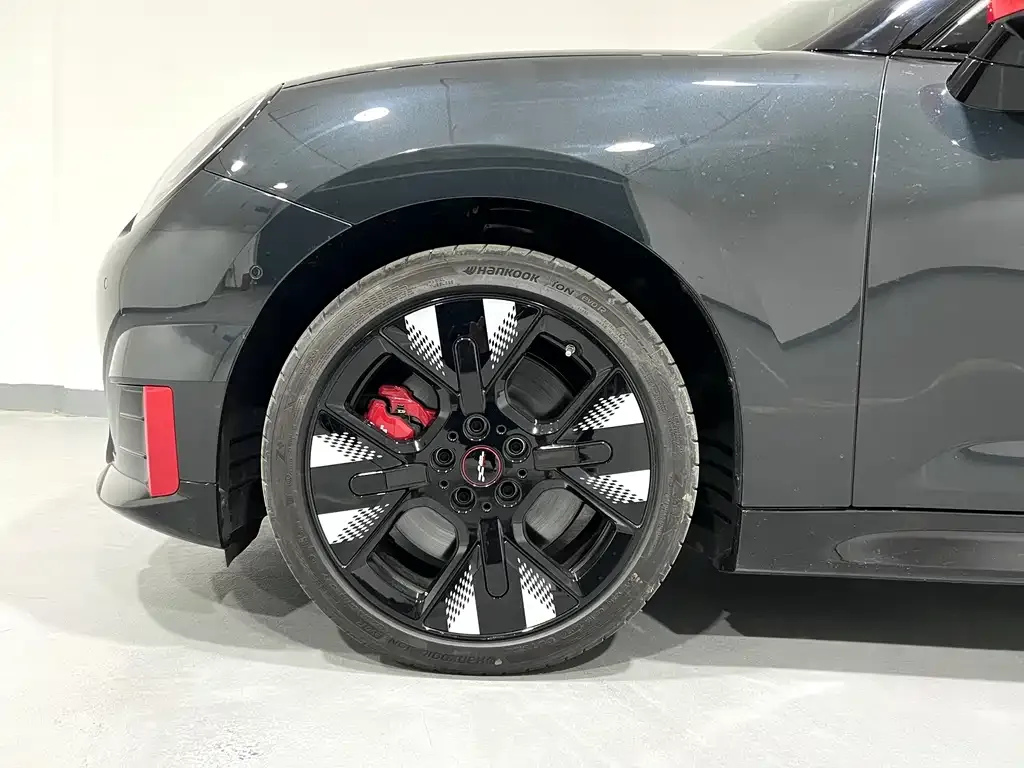MINI JCW Electric 2026 из CN, фото 9