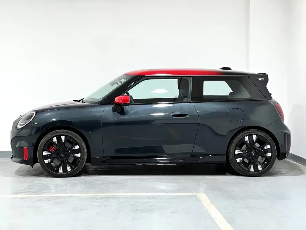 MINI JCW Electric 2026 из CN, фото 3