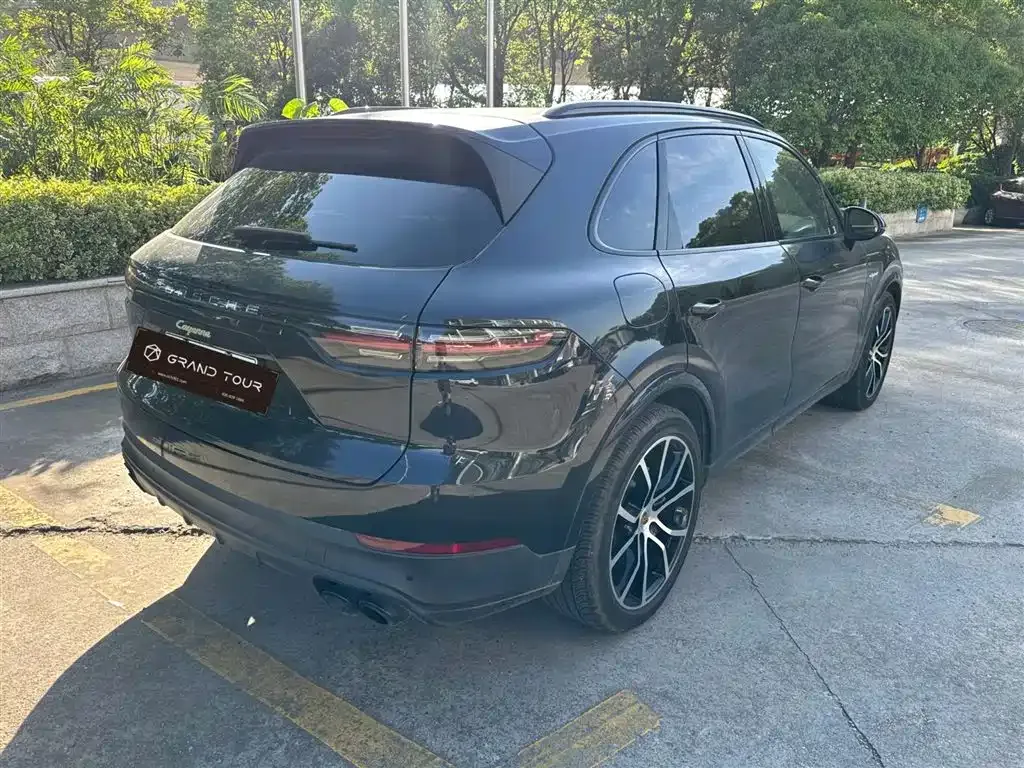 Porsche Cayenne Hybrid — фото 7