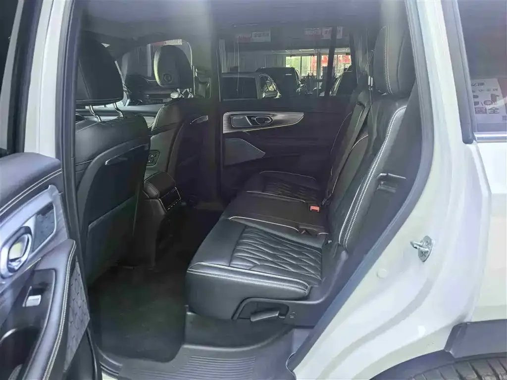 GAC Motor Trumpchi GS8 — фото 3
