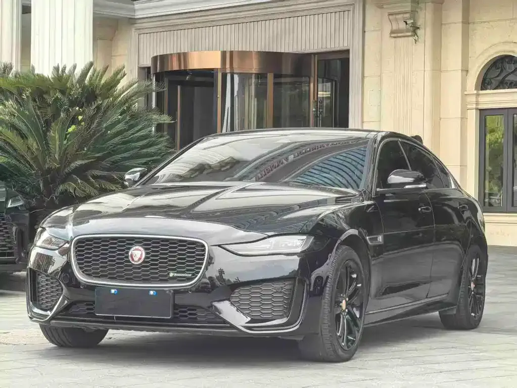 Jaguar XEL — фото 1
