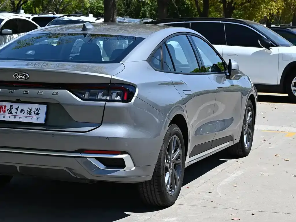 Ford Mondeo — фото 2