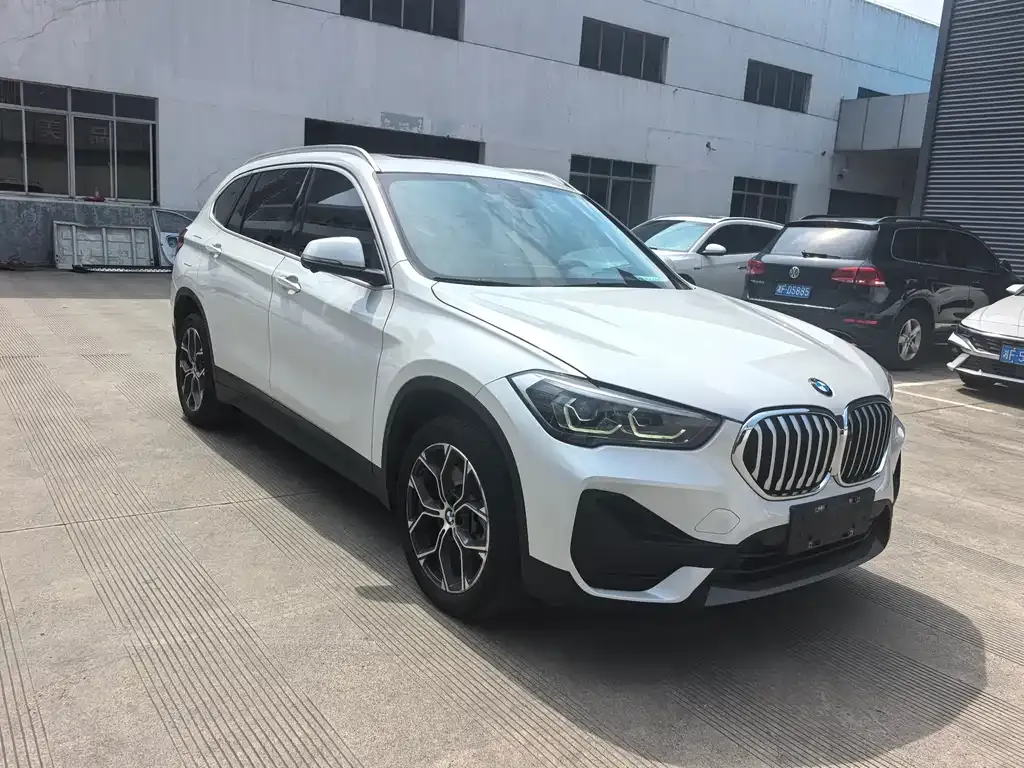 BMW X1 — фото 6