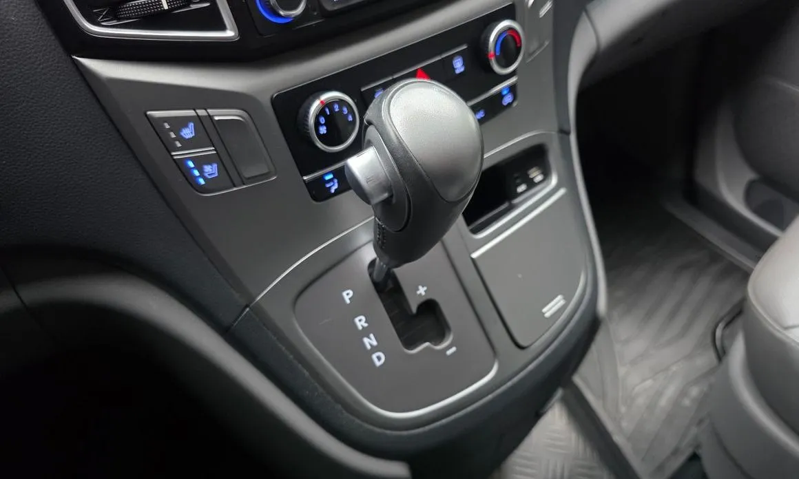 Hyundai Starex 2021 из KR, фото 3