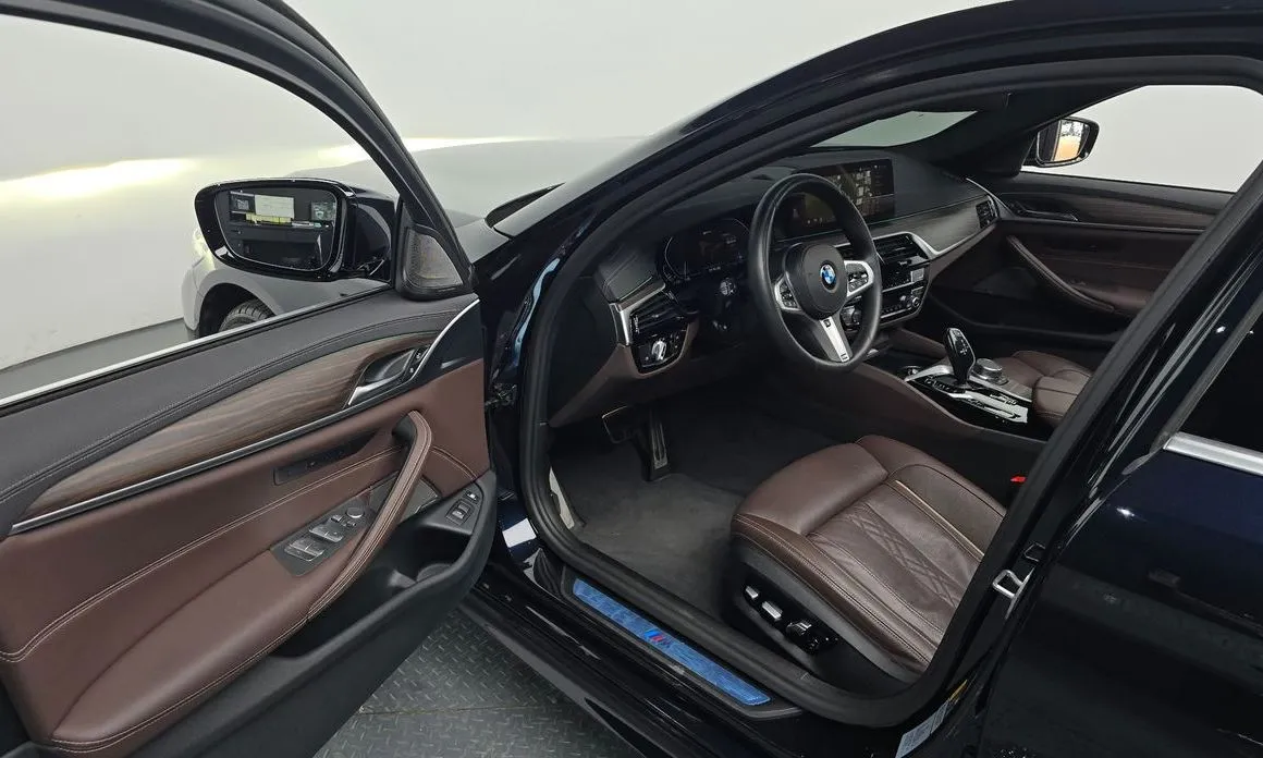 BMW 5-Series 2021 из KR, фото 4