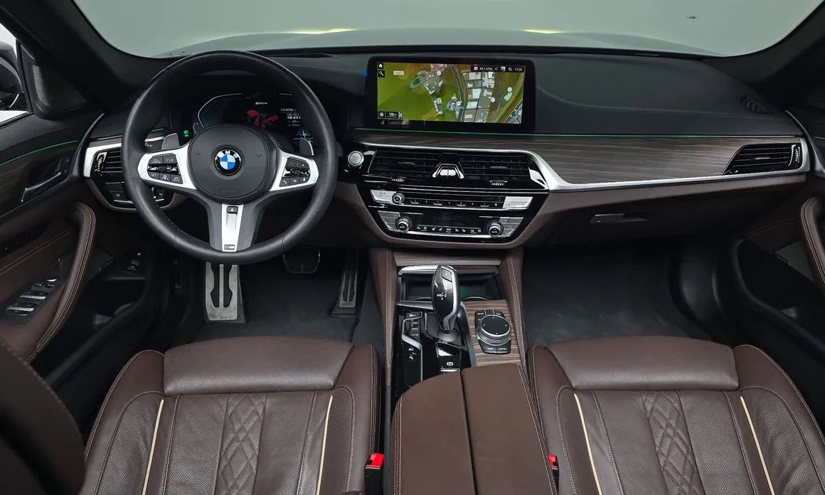 BMW 5-Series 2021 из KR, фото 7