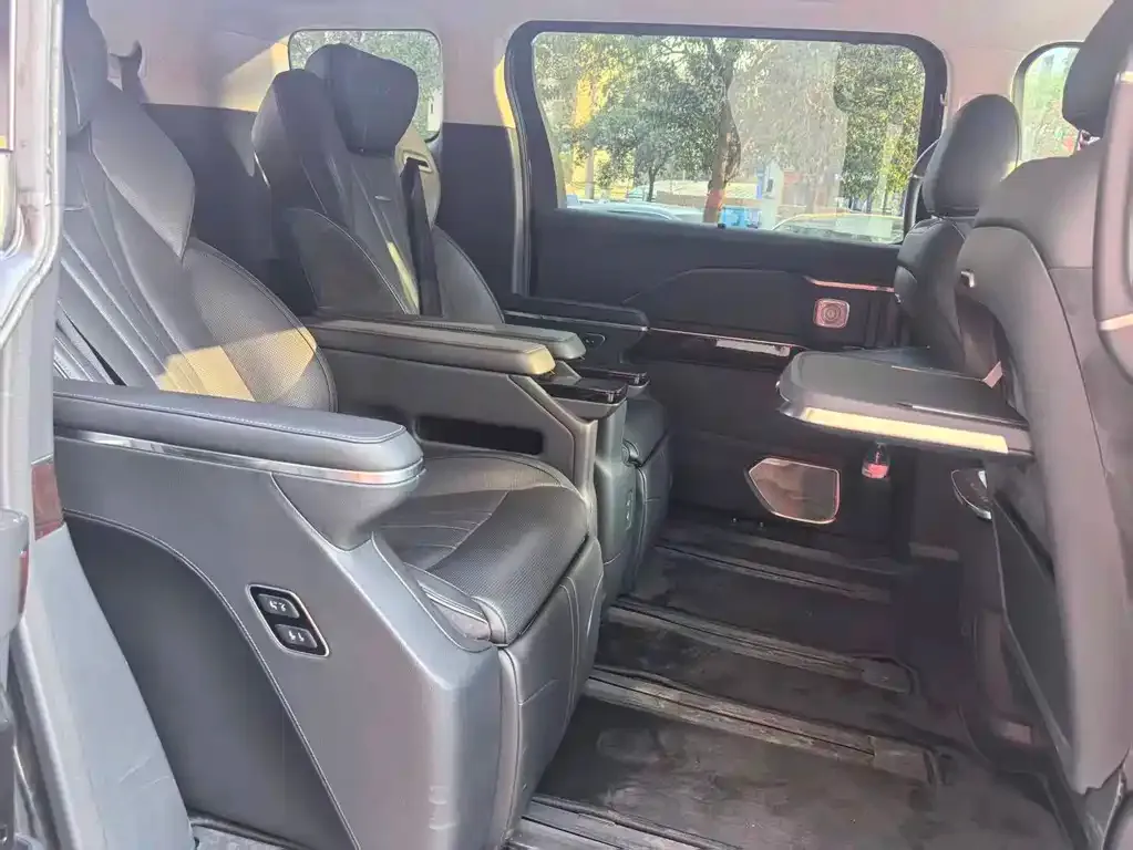 Hongqi HQ9 2022 из CN, фото 5
