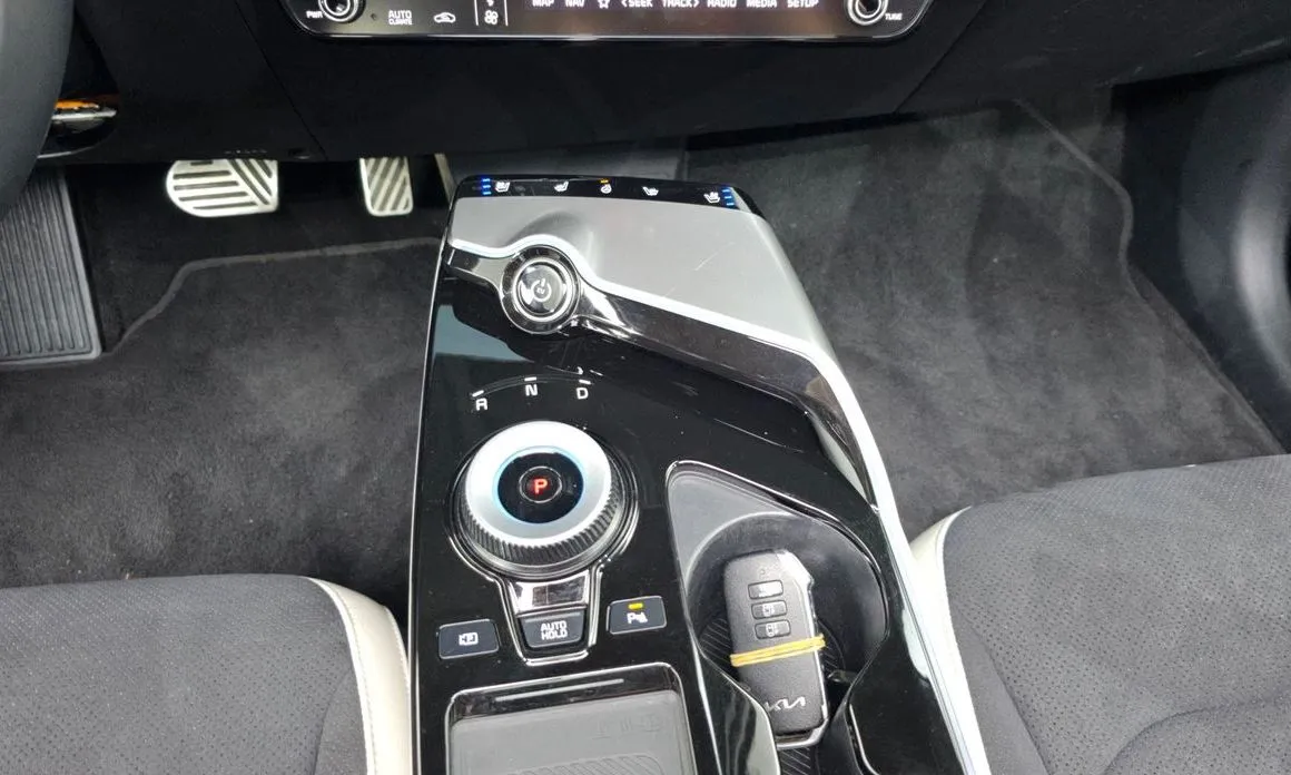Kia EV6 2022 из KR, фото 10