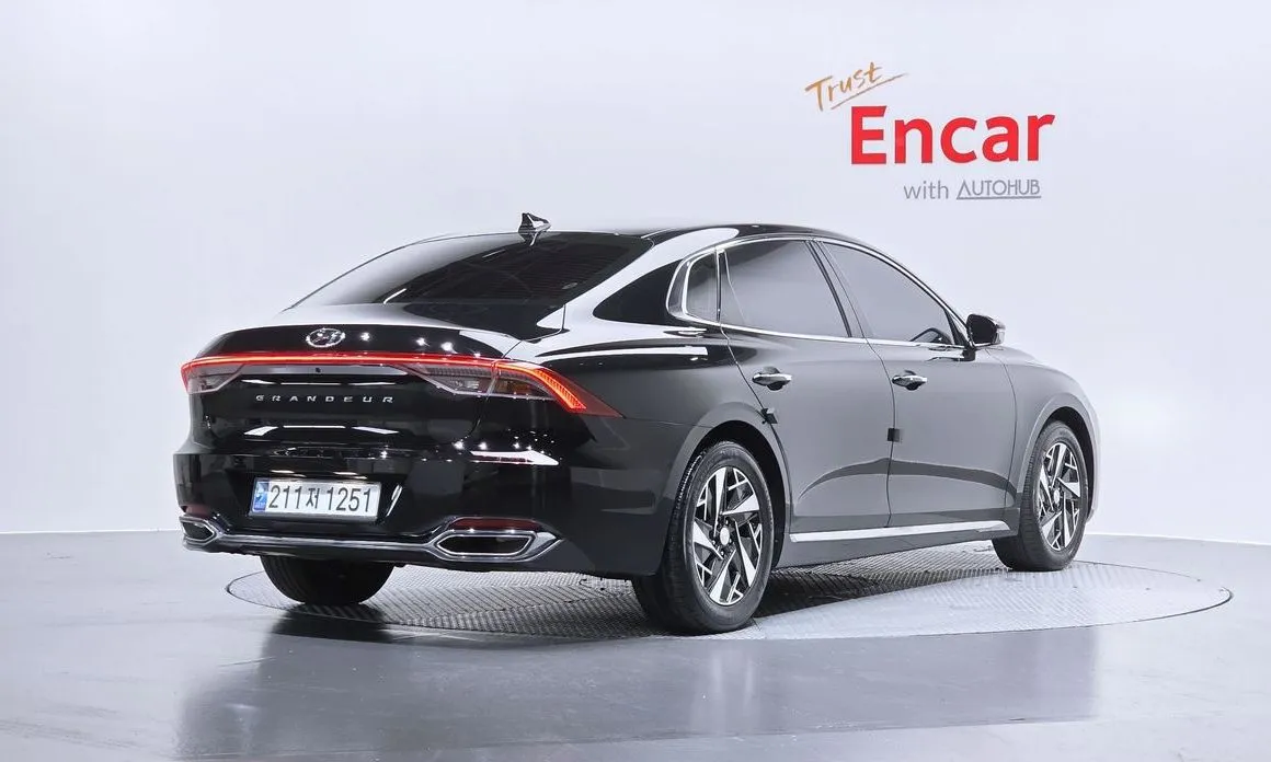 Hyundai Grandeur 2022 из KR, фото 3