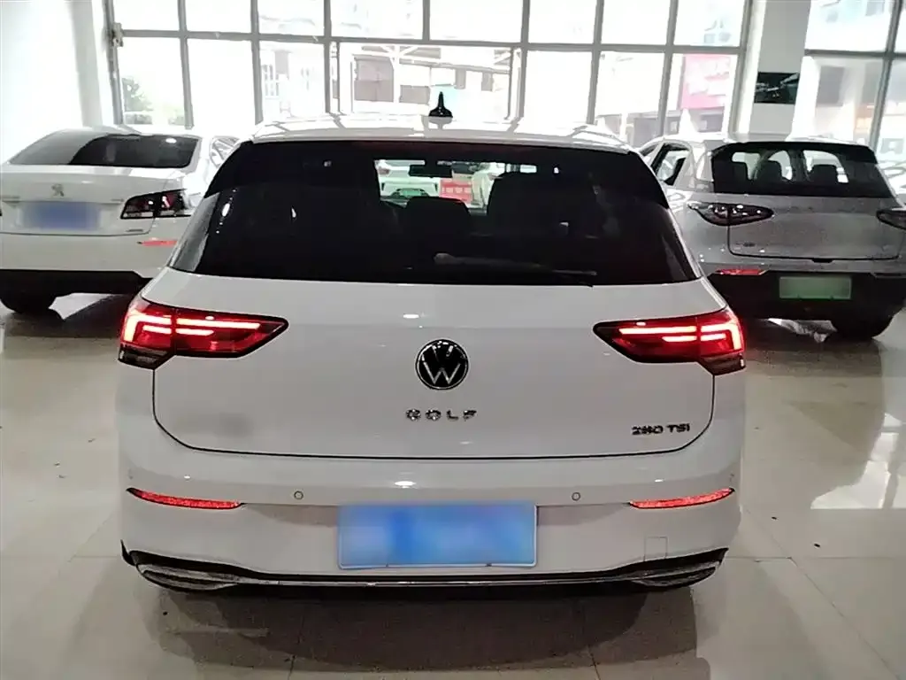 Volkswagen Golf 2022 из CN, фото 8