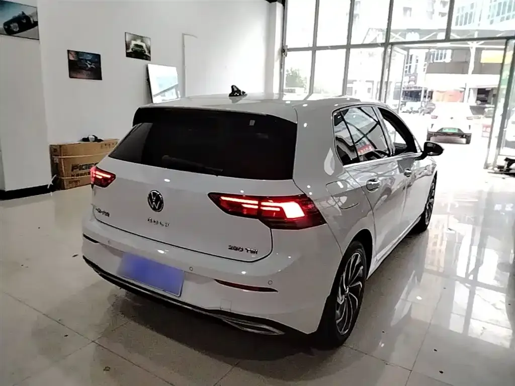 Volkswagen Golf 2022 из CN, фото 7