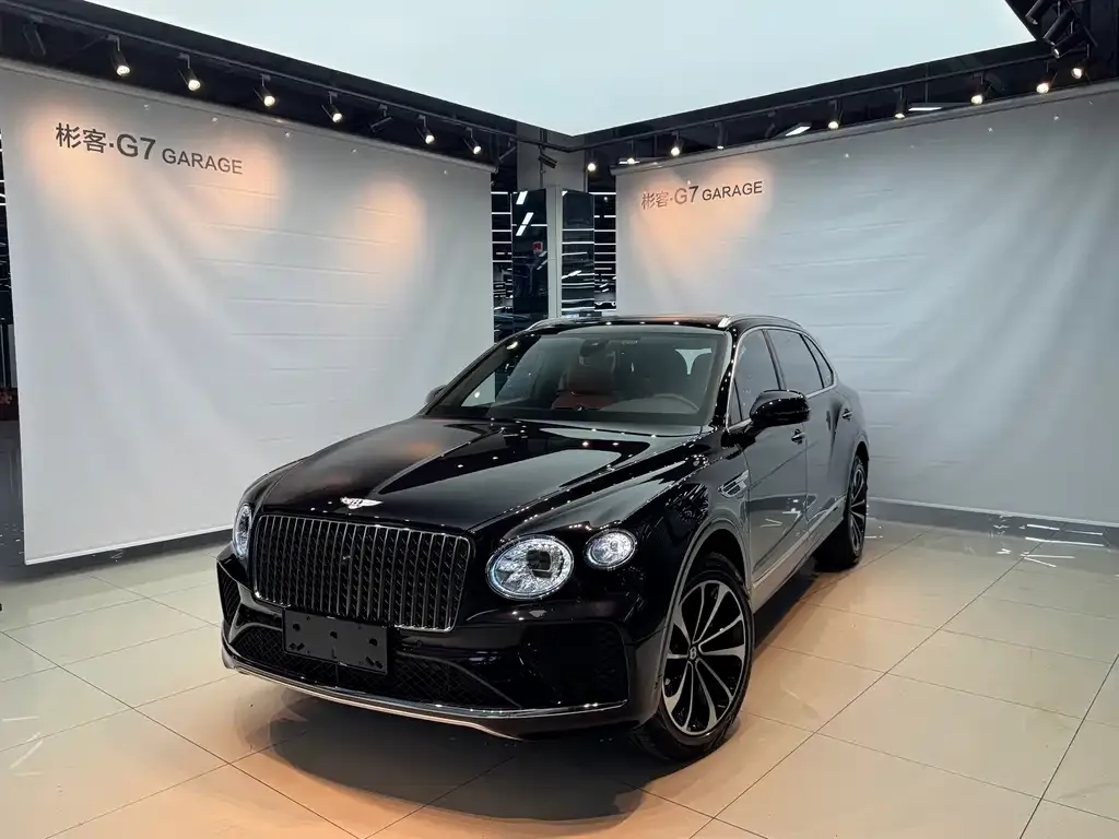 Bentley Bentayga — фото 1