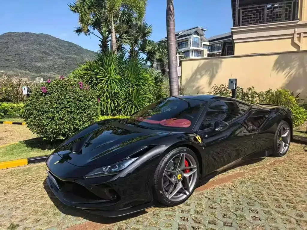 Ferrari F8 — фото 1