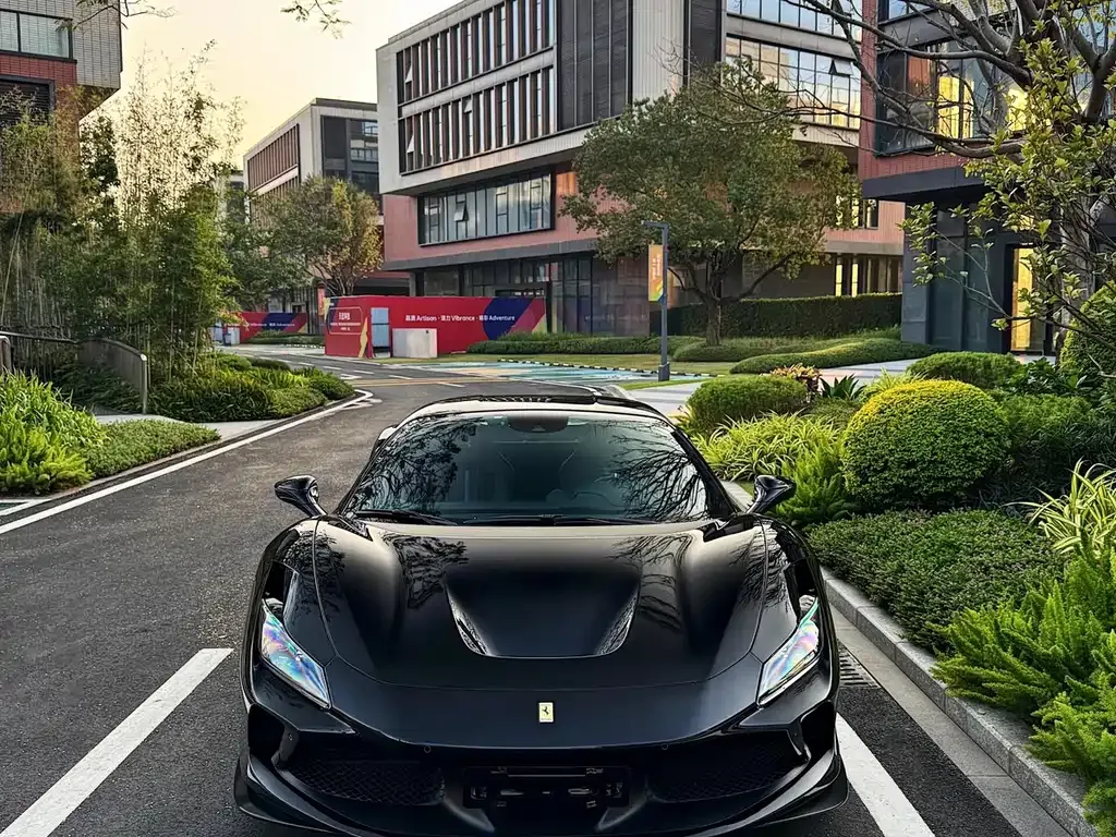 Ferrari F8 — фото 6