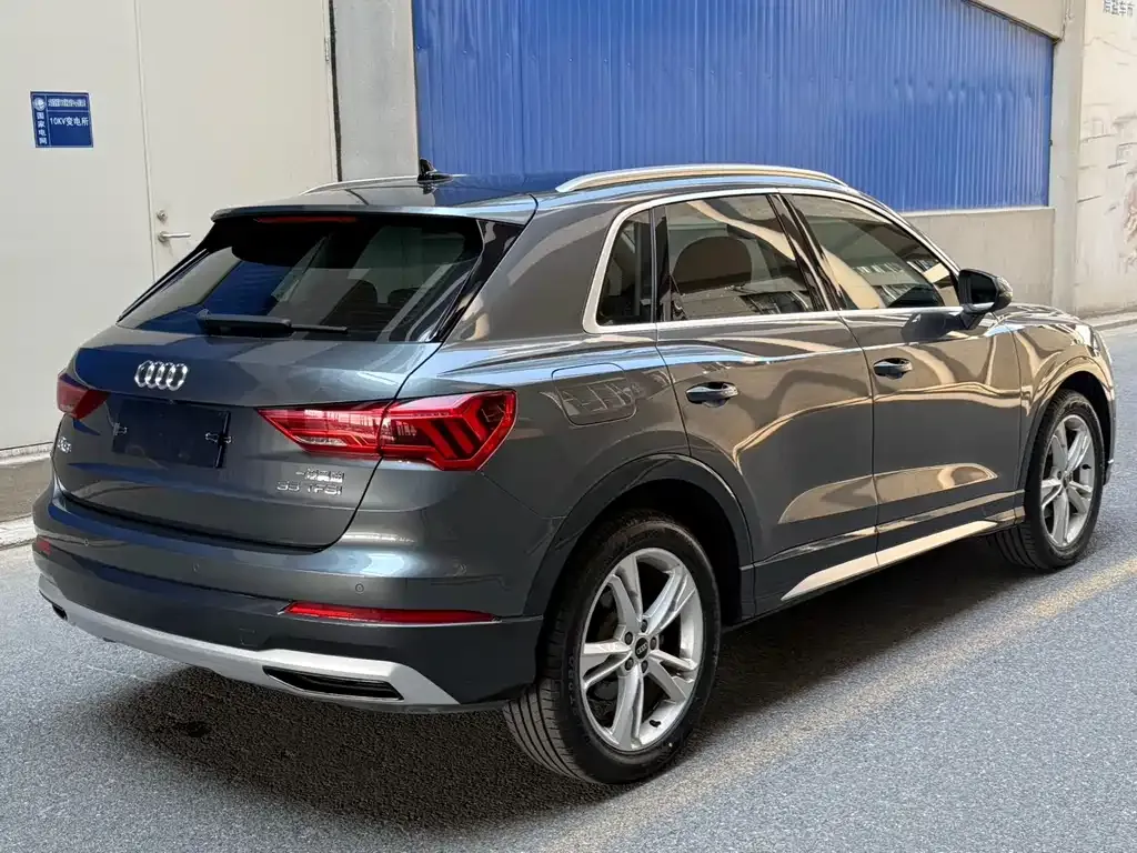 Audi Q3 — фото 10
