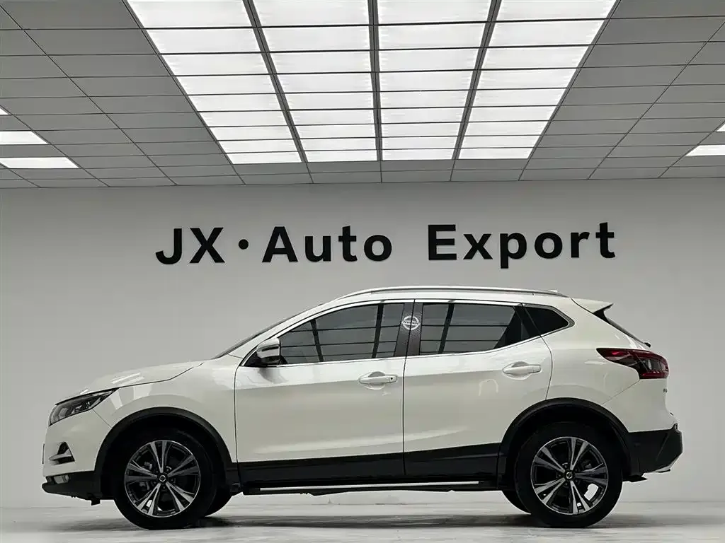 Nissan Qashqai — фото 2