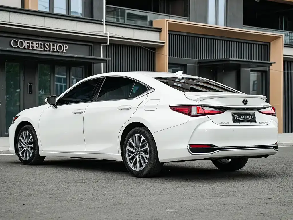 Lexus ES 2024 из CN, фото 3